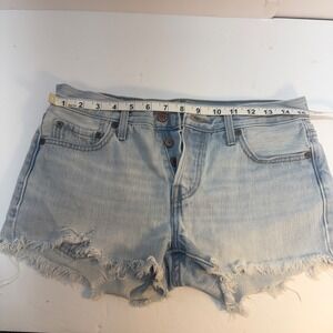 levi shorts women size 25 light wash